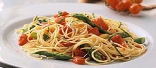 Spaghetti agli asparagi selvatici: la ricetta e le proprietà curative