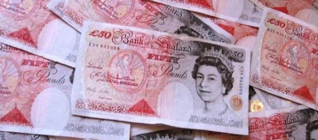 Salariile reale au scăzut în Marea Britanie în perioada 2007-2015 Salariile reale au scăzut în Marea Britanie în perioada 2007-2015