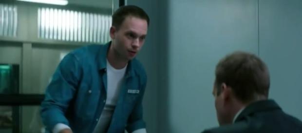 Things continue to get tense between Harvey and Mike this season/ Photo via Screen capture youtube.com/watch?v=AjorH62xvv8 Things continue to get tense between Harvey and Mike this season/ Photo via Screen capture youtube.com/watch?v=AjorH62xvv8