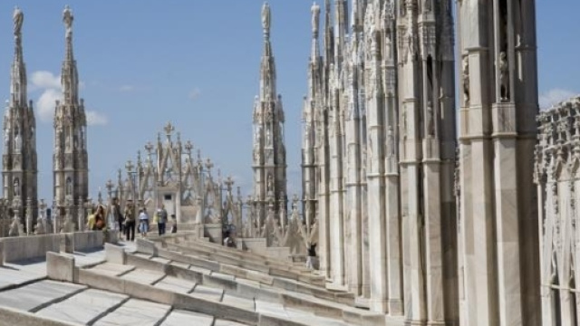 Turista americano lasciato sul tetto del Duomo di Milano per una notte