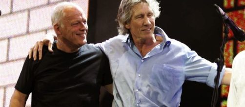 Gilmour e Waters na última vez que o Pink Floyd se reuniu, dia 2 de julho de 2005, no Hyde Park, em Londres, durante o “Live 8”