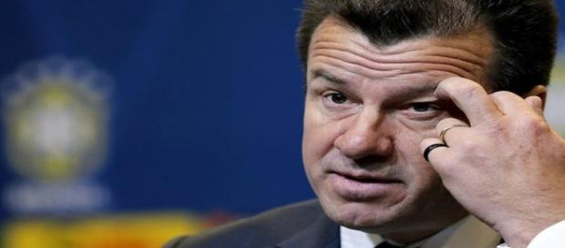 Dunga tenta ser treinador no São Paulo Dunga tenta ser treinador no São Paulo