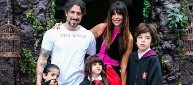 Marcos Mion torna pública a luta de sua esposa contra o câncer Marcos Mion torna pública a luta de sua esposa contra o câncer