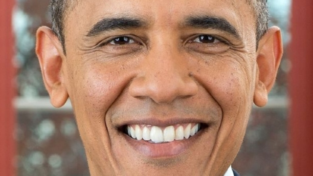 Il Presidente Obama appoggia Hillary Clinton