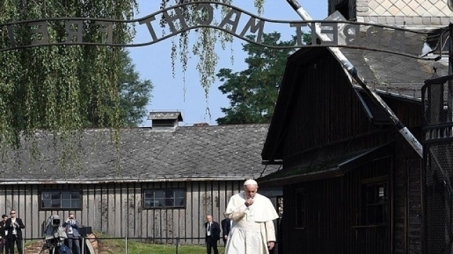 La visita di Papa Francesco al campo di concentramento di Auschwitz