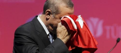 Erdogan s'è vendicato per le sue autobotti incendiate… - sputniknews.com