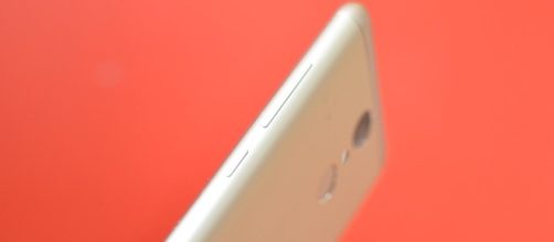 Xiaomi Mi5 Vs Xiaomi Redmi Pro: cellulari in offerta agosto 2016