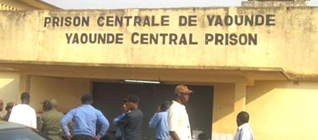 Entrée prison centrale de Yaoundé Entrée prison centrale de Yaoundé