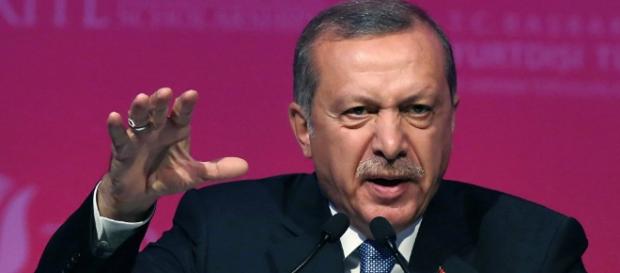 Erdogan łamie warunki umowy w sprawie uchodźców Erdogan łamie warunki umowy w sprawie uchodźców