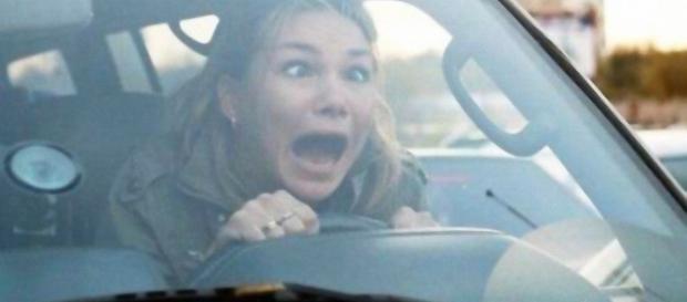 In Sardegna sfatato il detto "Donna al volante, pericolo costante". In Sardegna sfatato il detto "Donna al volante, pericolo costante".