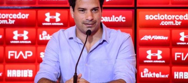 São Paulo adota cautela em novas contratações São Paulo adota cautela em novas contratações