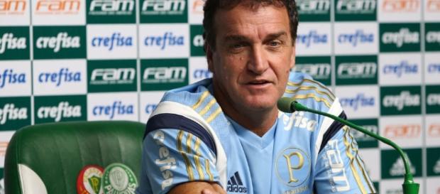 Cuca teve que alterar o time e promover algumas mudanças Cuca teve que alterar o time e promover algumas mudanças