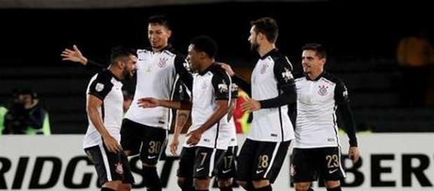 Corinthians terá dois reforços contra o Internacional Corinthians terá dois reforços contra o Internacional