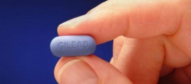 Pílula anti-HIV pode ser adotada pelo SUS para prevenção da doença em grupos de alto rico Pílula anti-HIV pode ser adotada pelo SUS para prevenção da doença em grupos de alto rico