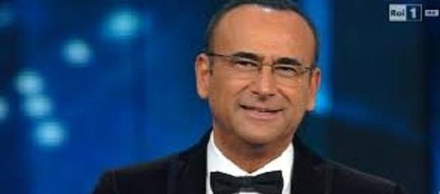 Un'immagine di Carlo Conti, conduttore di Tale e Quale show Un'immagine di Carlo Conti, conduttore di Tale e Quale show