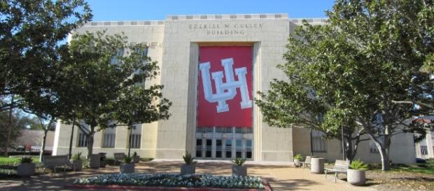 Cullen Performance Hall University of Houston (wikipedia) Cullen Performance Hall University of Houston (wikipedia)