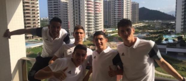 La selección albiceleste comandada por Olarticoechea se instaló en la Villa Olímpica a la espera del debut ante Portugal La selección albiceleste comandada por Olarticoechea se instaló en la Villa Olímpica a la espera del debut ante Portugal