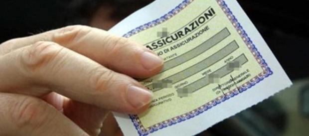 Rc auto, in arrivo stangata per i cittadini: scatola nera ... - siciliafan.it Rc auto, in arrivo stangata per i cittadini: scatola nera ... - siciliafan.it