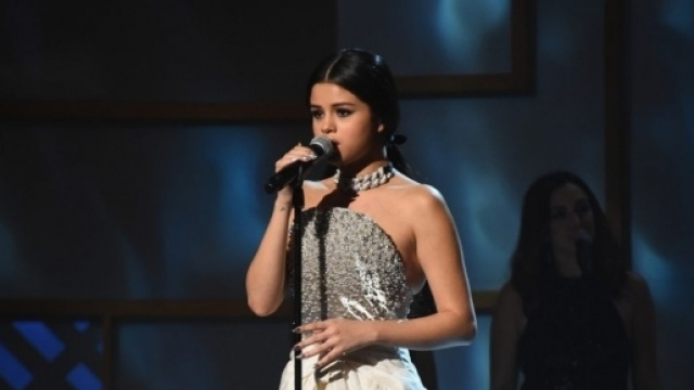 Selena Gomez Reveals which Personal Song She Won't Be Singing ... - teendaily.net