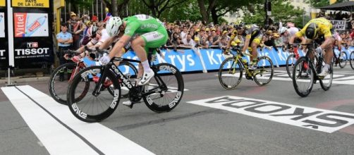 El británico Mark Cavendish ganó la tercera etapa del Tour de France e igualó marca histórica