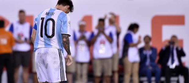 Craque argentino anunciou aposentaria da seleção após derrota na Copa América Craque argentino anunciou aposentaria da seleção após derrota na Copa América