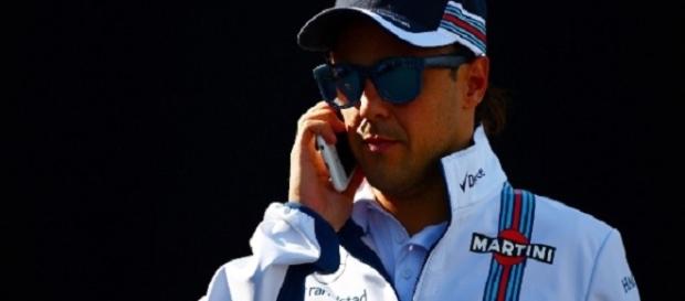 Felipe Massa se preocupa com possibilidade de GP Brasil não acontecer em 2017 (Foto: Uol Esporte) Felipe Massa se preocupa com possibilidade de GP Brasil não acontecer em 2017 (Foto: Uol Esporte)