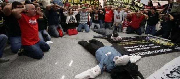 Galeão registrou protesto na segunda-feira Galeão registrou protesto na segunda-feira