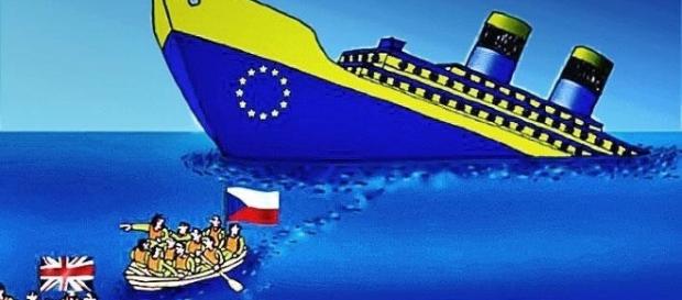 La renuncia del Reino Unido a la Unión Europea provocó el naufragio del 'Super Estado' que gobierna 28 naciones sin un solo voto de sus ciudadanos. La renuncia del Reino Unido a la Unión Europea provocó el naufragio del 'Super Estado' que gobierna 28 naciones sin un solo voto de sus ciudadanos.