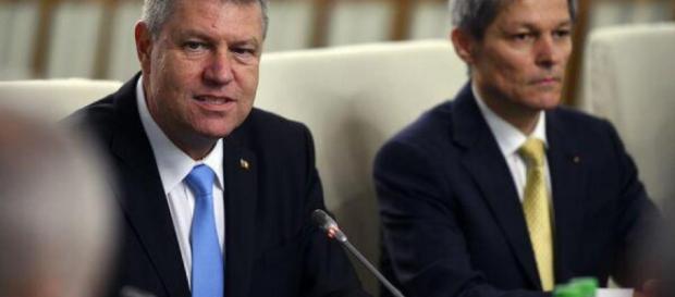 Președintele Iohannis și premierul Cioloș, invitați de Ziua Unirii ... - comisarul.ro Președintele Iohannis și premierul Cioloș, invitați de Ziua Unirii ... - comisarul.ro