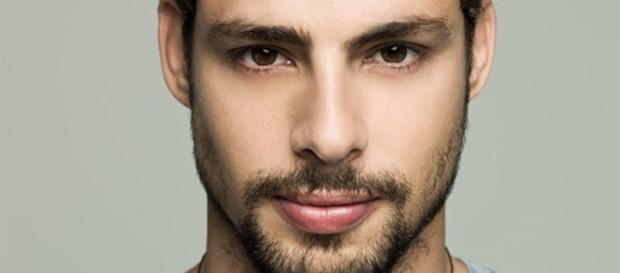 Com barba ou sem barba? O que será que elas preferem? Com barba ou sem barba? O que será que elas preferem?