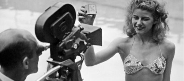 vintage everyday: Micheline Bernardini Wearing the First Bikini in ... - vintag.es vintage everyday: Micheline Bernardini Wearing the First Bikini in ... - vintag.es