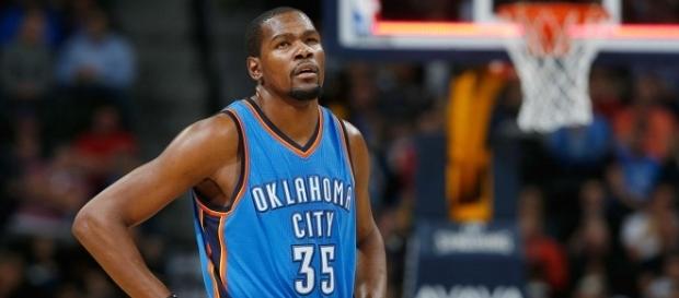 ¿Es Kevin Durant el jugador más odiado tras su marcha a los Warriors? ¿Es Kevin Durant el jugador más odiado tras su marcha a los Warriors?
