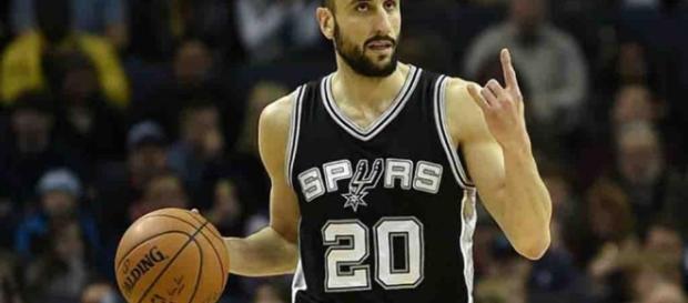 Manu Ginóbili confirmó que jugará una temporada más en San Antonio Spurs Manu Ginóbili confirmó que jugará una temporada más en San Antonio Spurs