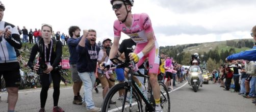 Steven Kruijswijk in maglia rosa al Giro d'Italia