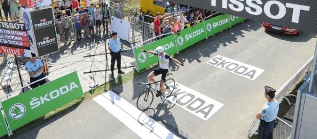 El británico Stephen Cummings se impuso en la séptima etapa del Tour, mientras que el belga Greg Van Avermaet amplió la ventaja en la general El británico Stephen Cummings se impuso en la séptima etapa del Tour, mientras que el belga Greg Van Avermaet amplió la ventaja en la general