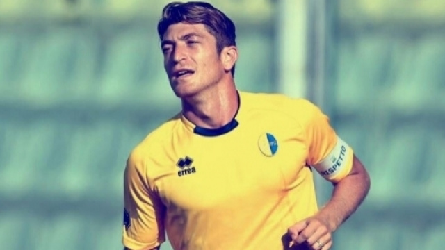 Andrea Mazzarani nuovo acquisto del Crotone.