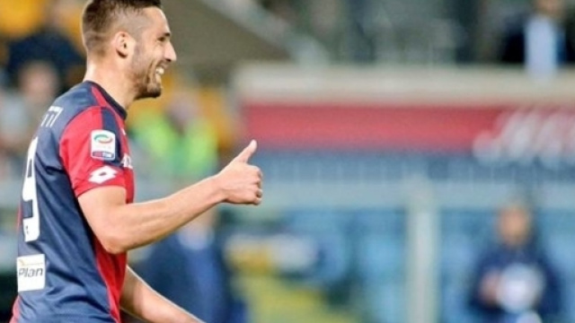 Leonardo Pavoletti con la maglia del Genoa