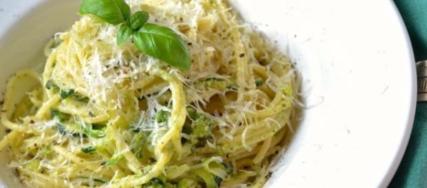 Pasta con calabacín y pesto | Paloma de la Rica - palomadelarica.com Pasta con calabacín y pesto | Paloma de la Rica - palomadelarica.com