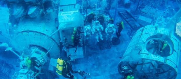 Gli 'acquanauti' immersi nel laboratorio 'Aquariaus' - meteoweb.eu Gli 'acquanauti' immersi nel laboratorio 'Aquariaus' - meteoweb.eu