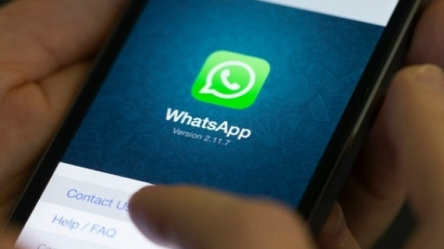 Whatsapp, le conversazioni non sono al sicuro.