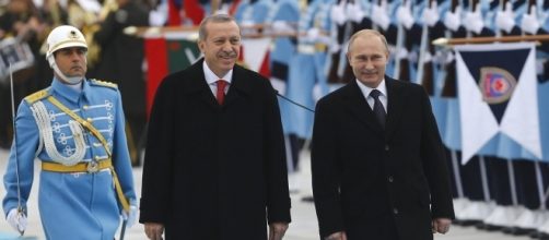 Vladimir Putin ha ricevuto Recep Erdogan a San Pietroburgo