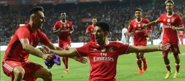 Benfica pode conseguir vencer sem jogar Benfica pode conseguir vencer sem jogar