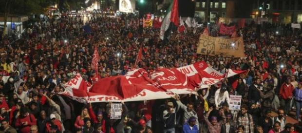 Imagem ilustrativa da Av. Paulista em protesto contra Temer Imagem ilustrativa da Av. Paulista em protesto contra Temer