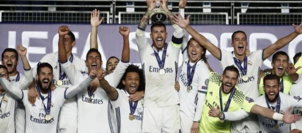 Trofeul câștigat de Real Madrid Trofeul câștigat de Real Madrid