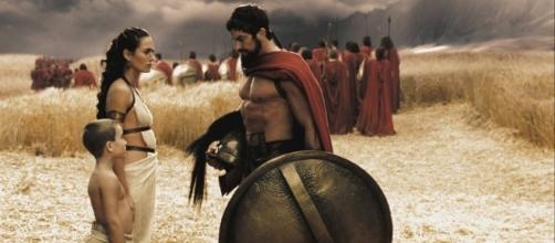 Cena do filme '300' que conta a luta do rei espartano Leônidas contra os persas
