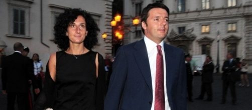 Ultime notizie scuola, giovedì 11 agosto 2016: il Presidente del Consiglio Matteo Renzi e la moglie professoressa, Agnese Landini