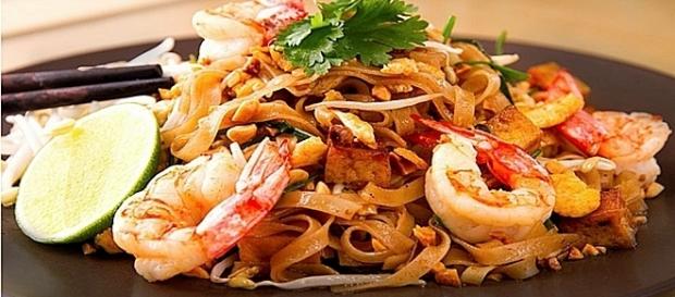 Disfrutar de la comida tailandesa en casa con este plato rápido y sencillo, dulce y picante... Pinterest Disfrutar de la comida tailandesa en casa con este plato rápido y sencillo, dulce y picante... Pinterest