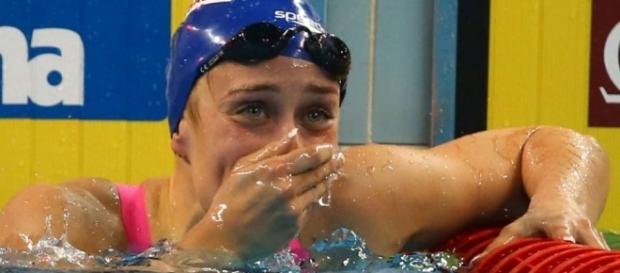 Mireia Belmonte: La esperanza española está en la piscina - zona-deportiva.com Mireia Belmonte: La esperanza española está en la piscina - zona-deportiva.com