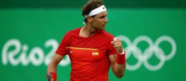 Nadal consigue pasar a cuartos de final Nadal consigue pasar a cuartos de final
