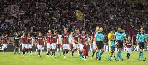 L'ingresso in campo delle due formazioni (ph. trapanicalcio.it)